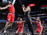 开云平台-马刺队胜负交替，球员们如何平衡心态？的简单介绍