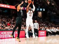 开云体育在线-爵士胜雷霆，米切尔发挥出色