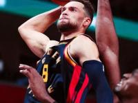 开云体育APP下载-公牛击败骑士，拉文上演绝杀