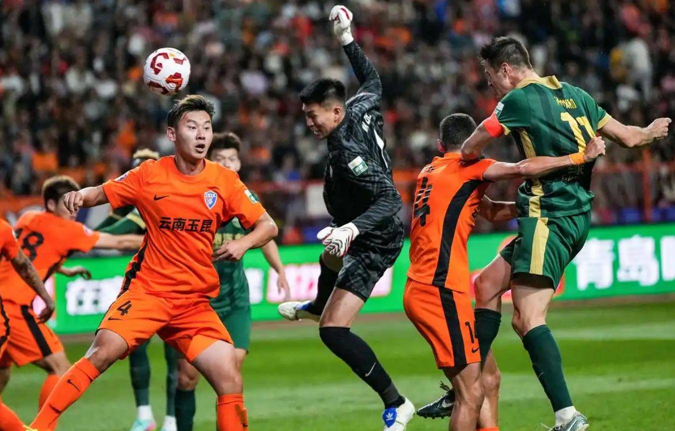 柏林联队主场连白,领跑积分榜 柏林联队主场连白,领跑积分榜