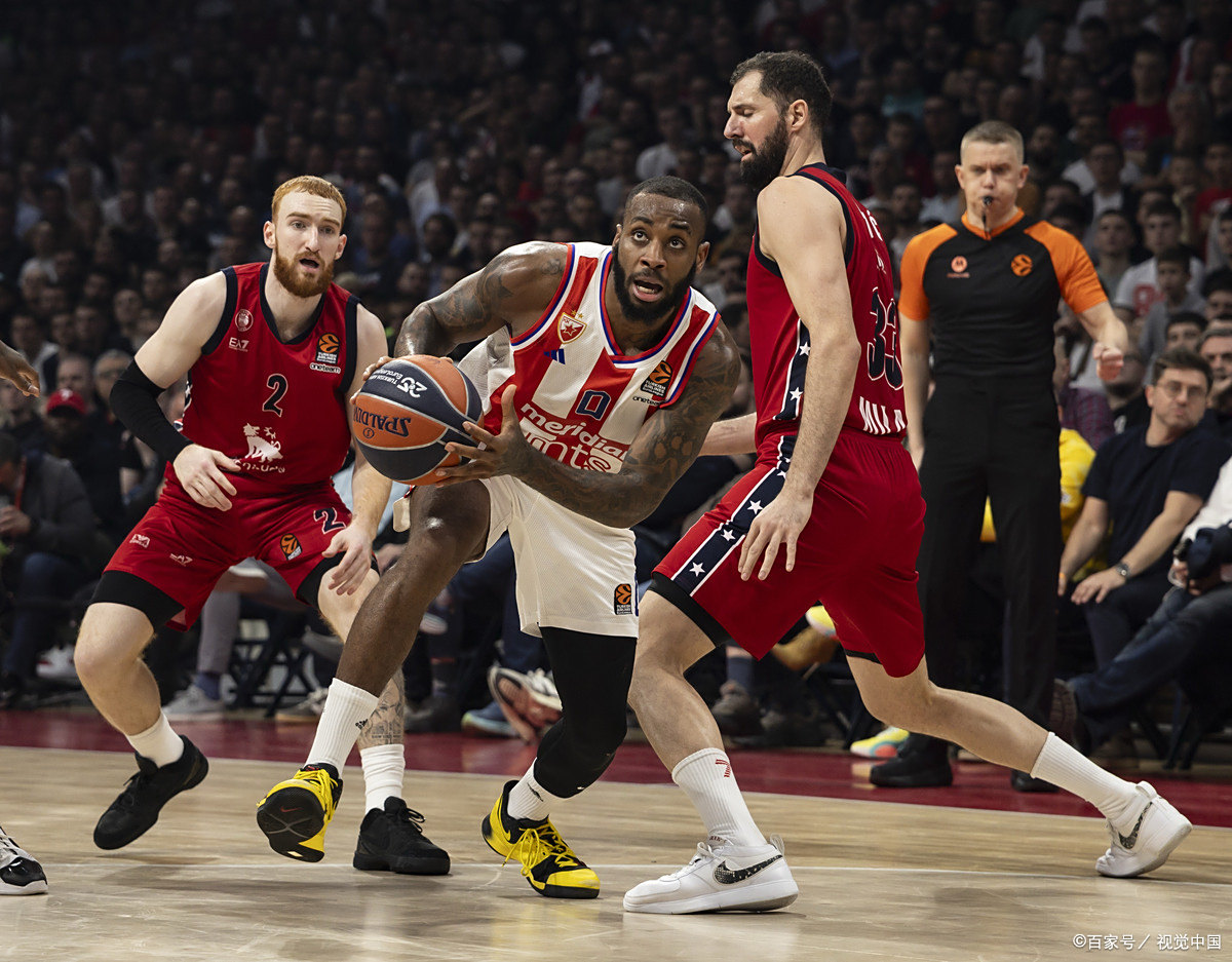 快船队击败开拓者队，晋级总决赛