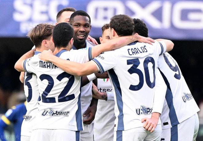 进攻阵容不断优化火力全开镇守