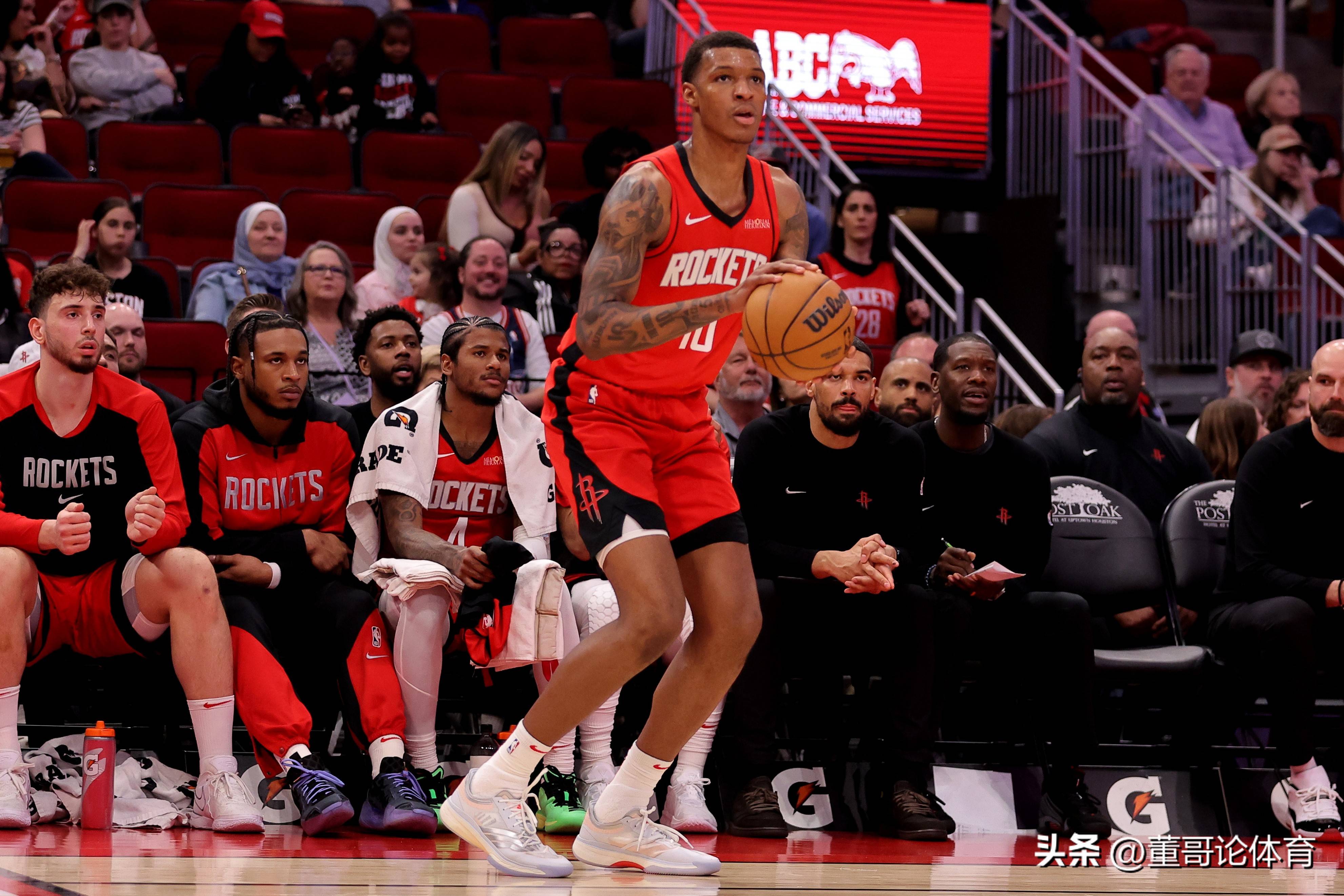 火箭客场擒下公牛，西部实力无人可挡