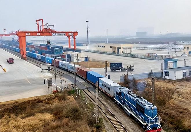 关于立陶宛国家队战术调整，期待逆转争夺胜利的信息