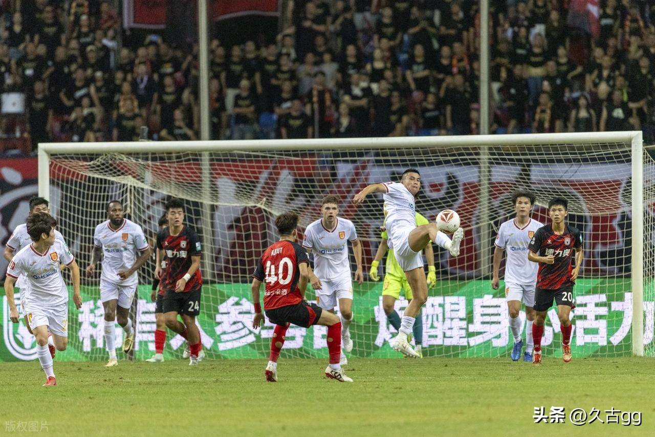 关于中超联赛战况激烈，势均力敌各路豪强的信息