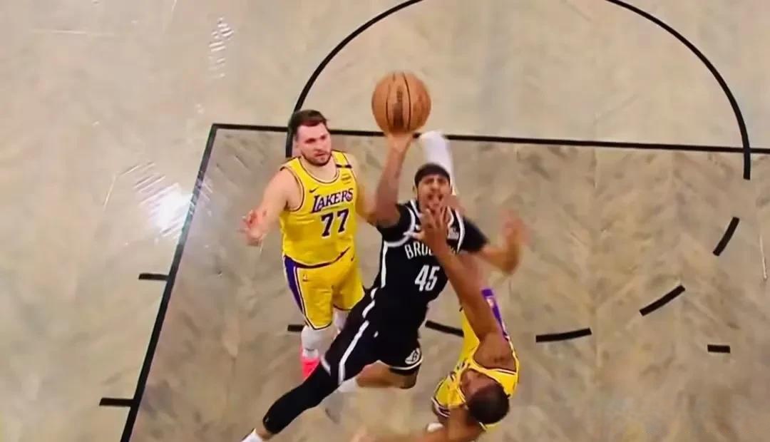 篮网惊险赢球，夺得三连胜的简单介绍