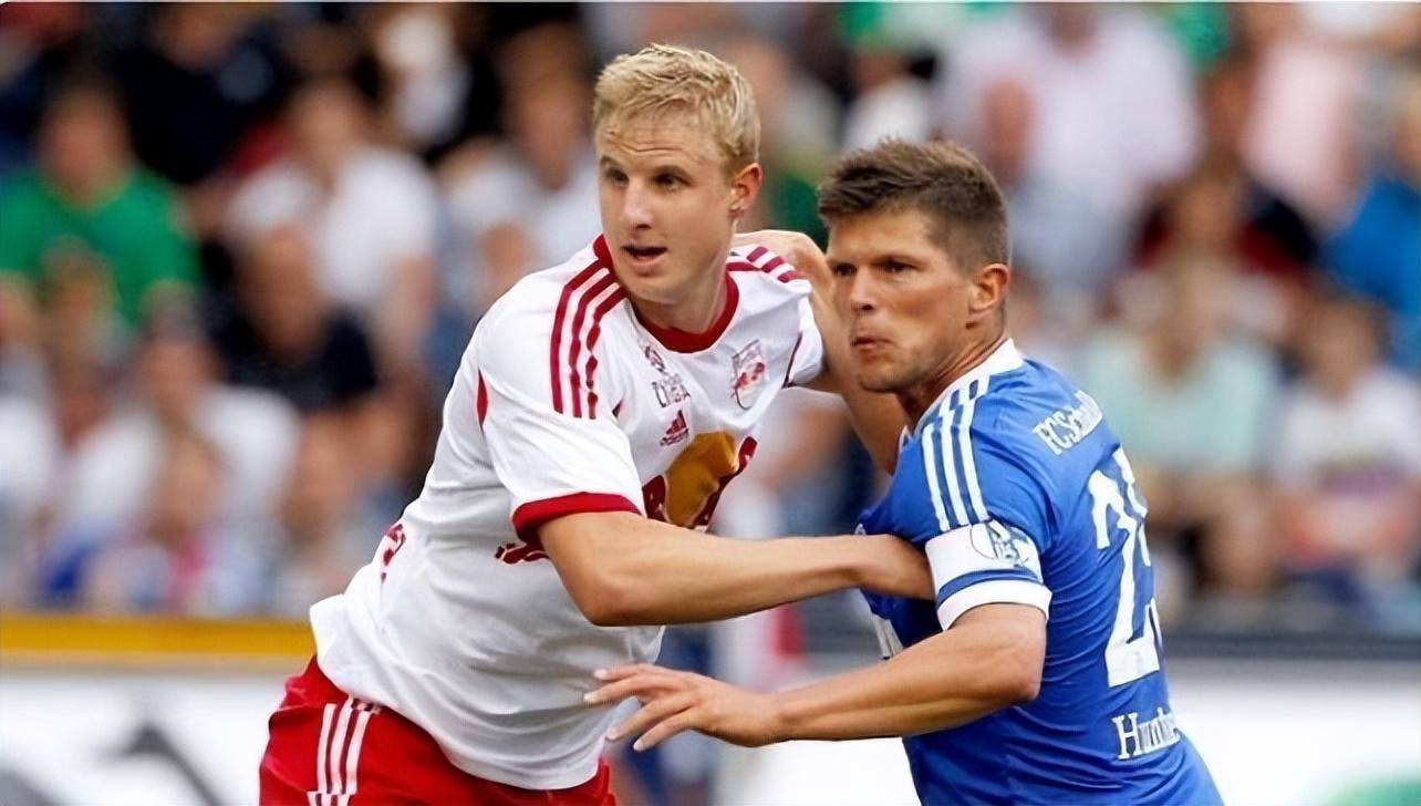 奥格斯堡在保级榜上继续领跑，稳固领先优势助力成功保级！