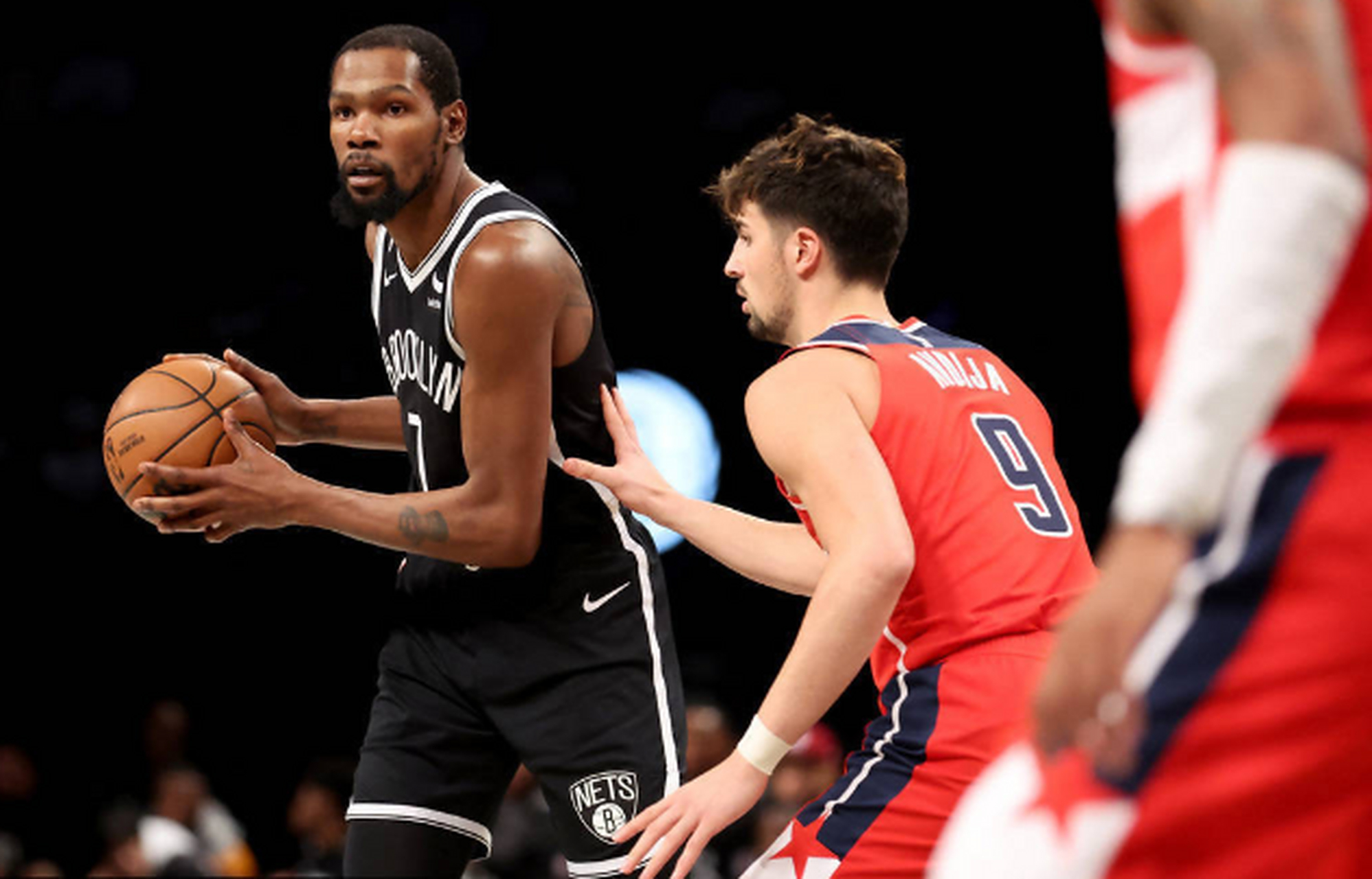 篮网击败国王，继续不败纪录