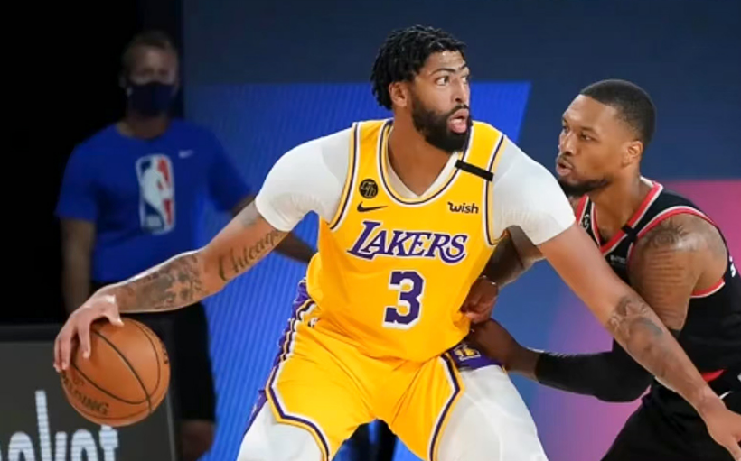 快船惜败开拓者遭遇两连败