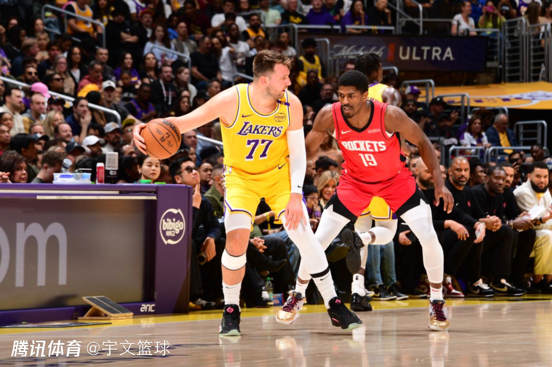 火箭大胜湖人，继续领跑西部