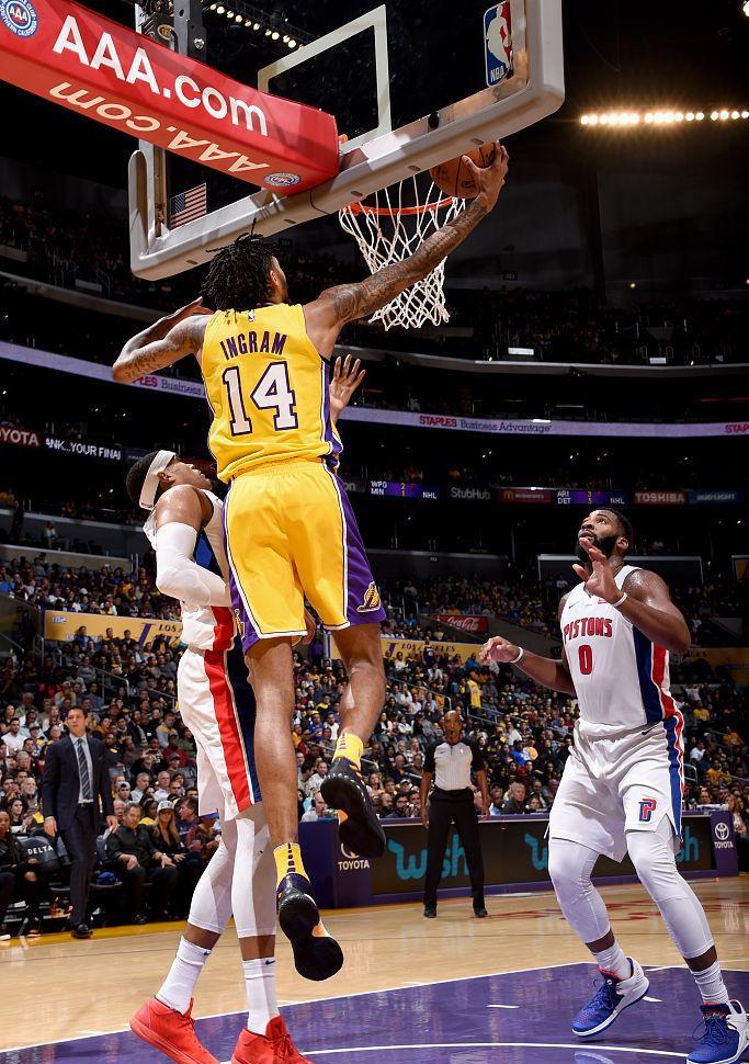 瑞典队碾压法国队,波尔点燃赛场 瑞典队碾压法国队,波尔点燃赛场